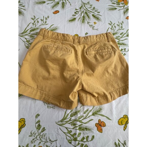 Old Navy Womens 5" Khaki Shorts Size 6 Cotton Blend Mustard Yellow - Picture 2 of 6